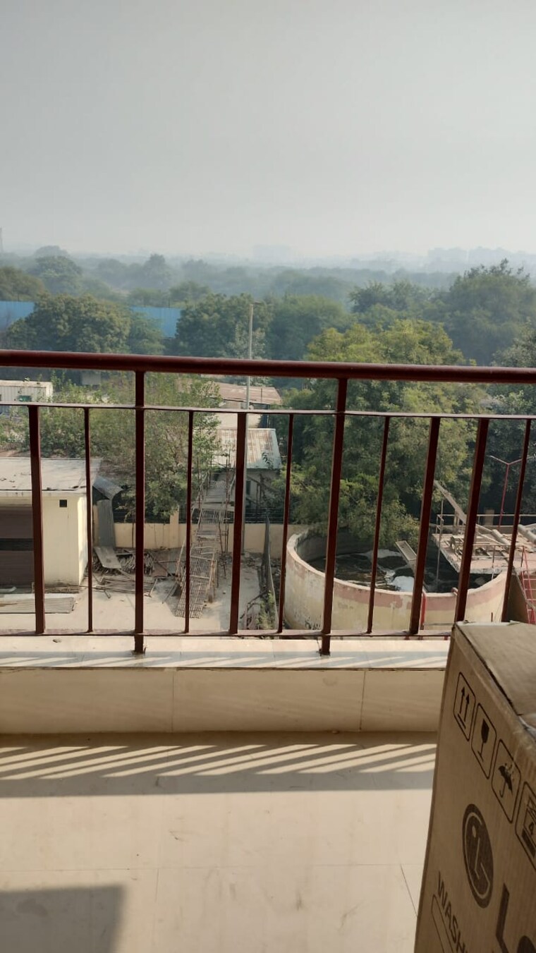 Balcony, sector 19b dwarka 1 Bedroom 450 Sq.Ft. Apartment In Sector 19b Dwarka Delhi 9473863