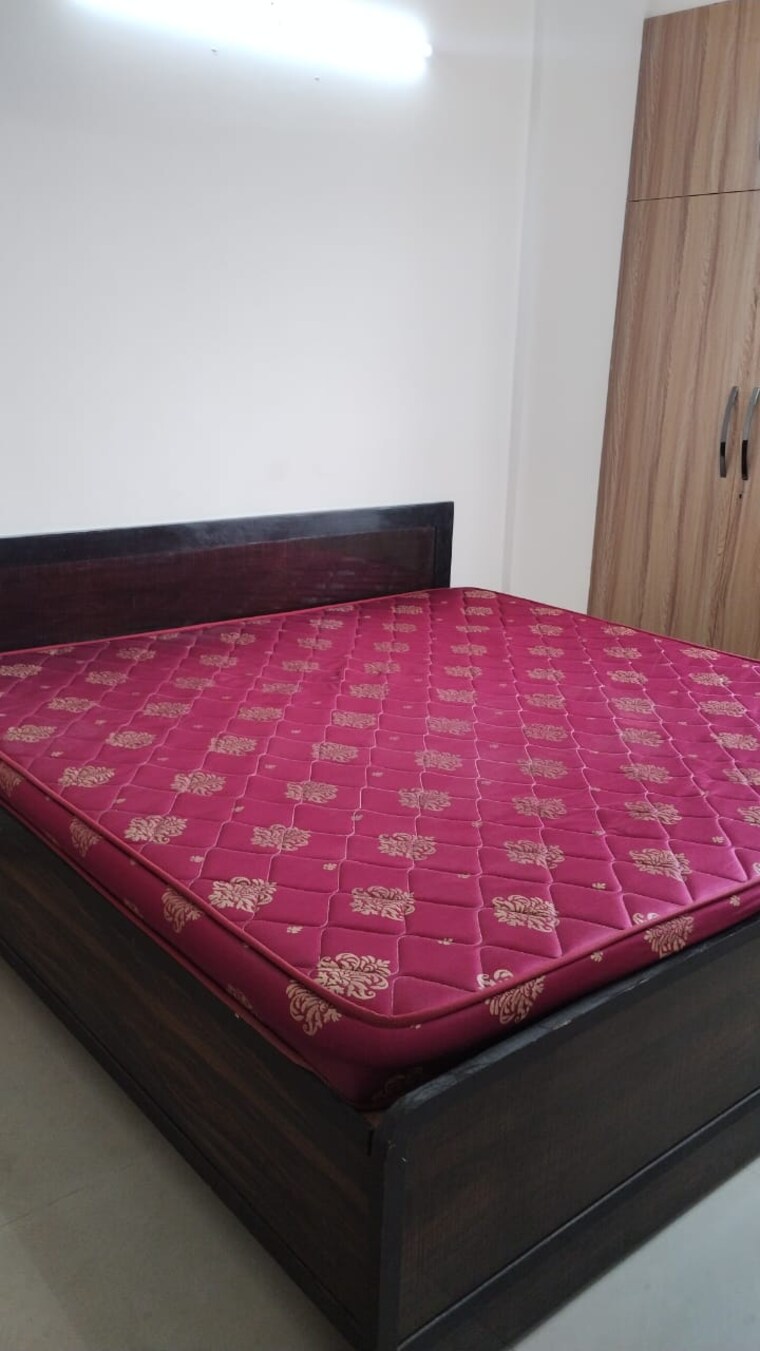 Bedroom, sector 19b dwarka 1 Bedroom 450 Sq.Ft. Apartment In Sector 19b Dwarka Delhi 9473863