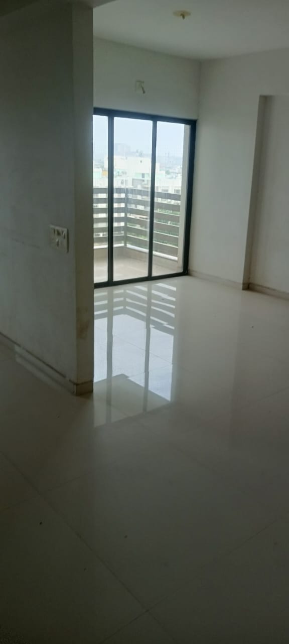 3 BHK + Servant Room Apartment For Sale in Science City