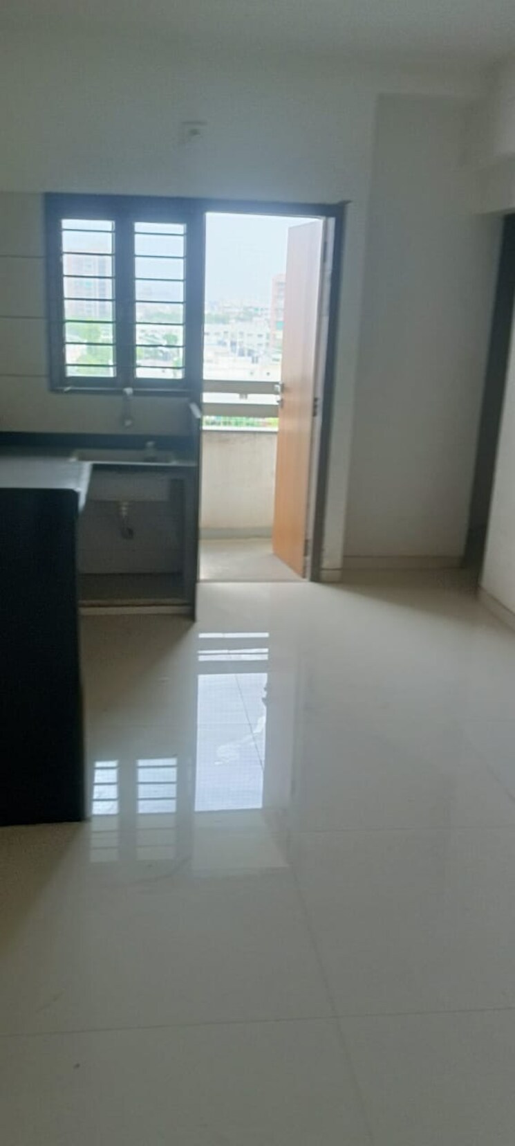 Kitchen, science city 3 Bedroom 220 Sq.Yd. Apartment In Science City Ahmedabad 9473921