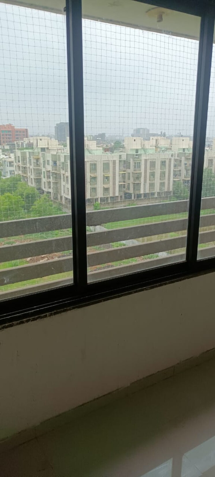 Room, science city 3 Bedroom 220 Sq.Yd. Apartment In Science City Ahmedabad 9473921