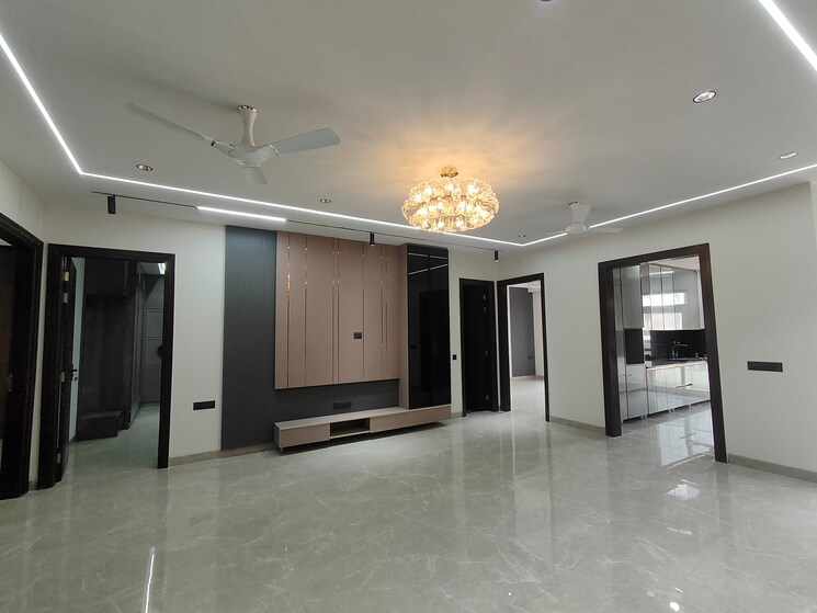 Room, sector 45 4 Bedroom 3200 Sq.Ft. Builder Floor In Sector 45 Gurgaon 9473876