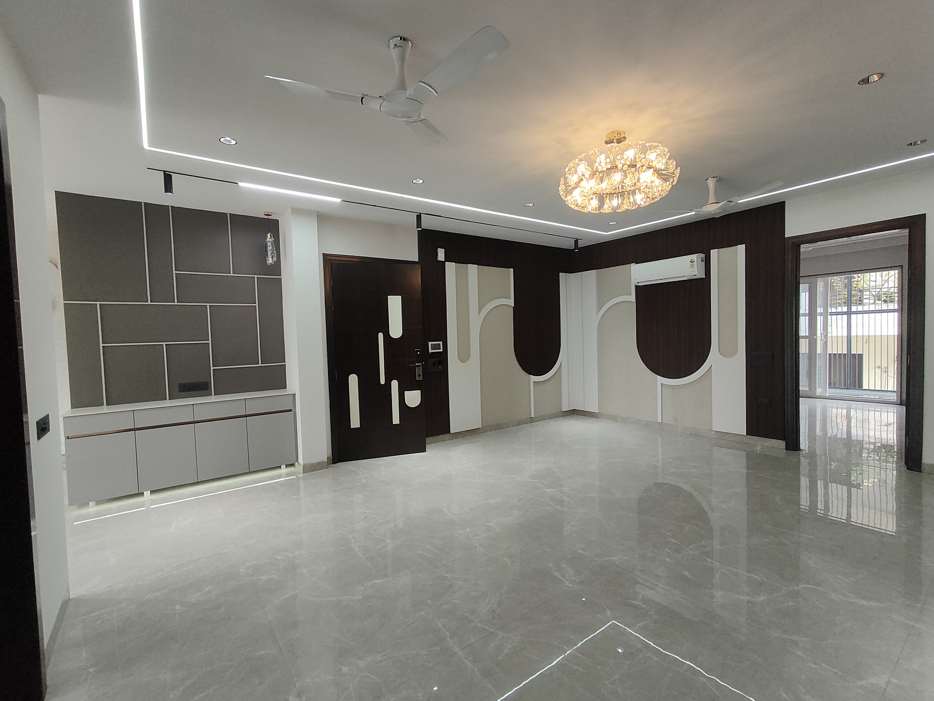 4 BHK + Servant Room Builder Floor For Sale in Sector 45