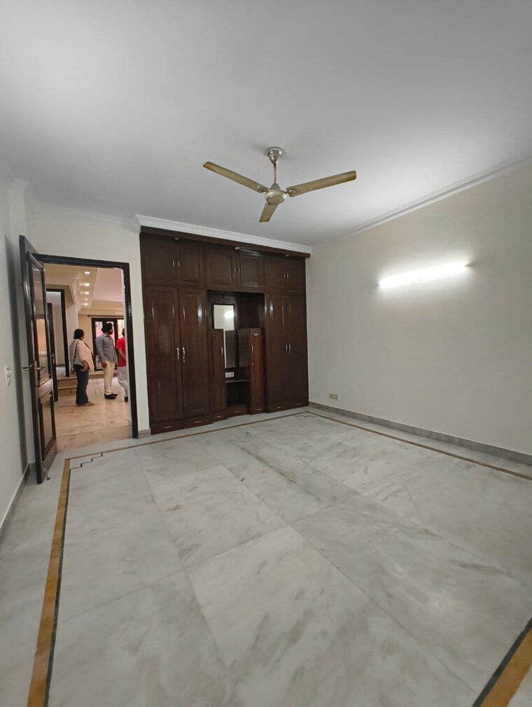 Room, sukhdev vihar 4 Bedroom 2700 Sq.Ft. Builder Floor In Sukhdev Vihar Delhi 9473896