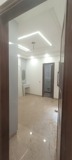 Room in 3 BHK Builder Floor at Rohini Sector 22 – for Sale