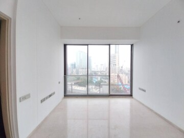 Room in 4 BHK Apartment at Rustomjee Crown, Prabhadevi – for Sale