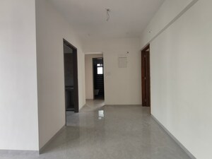 Room in 3 BHK Apartment at Borivali West – for Sale