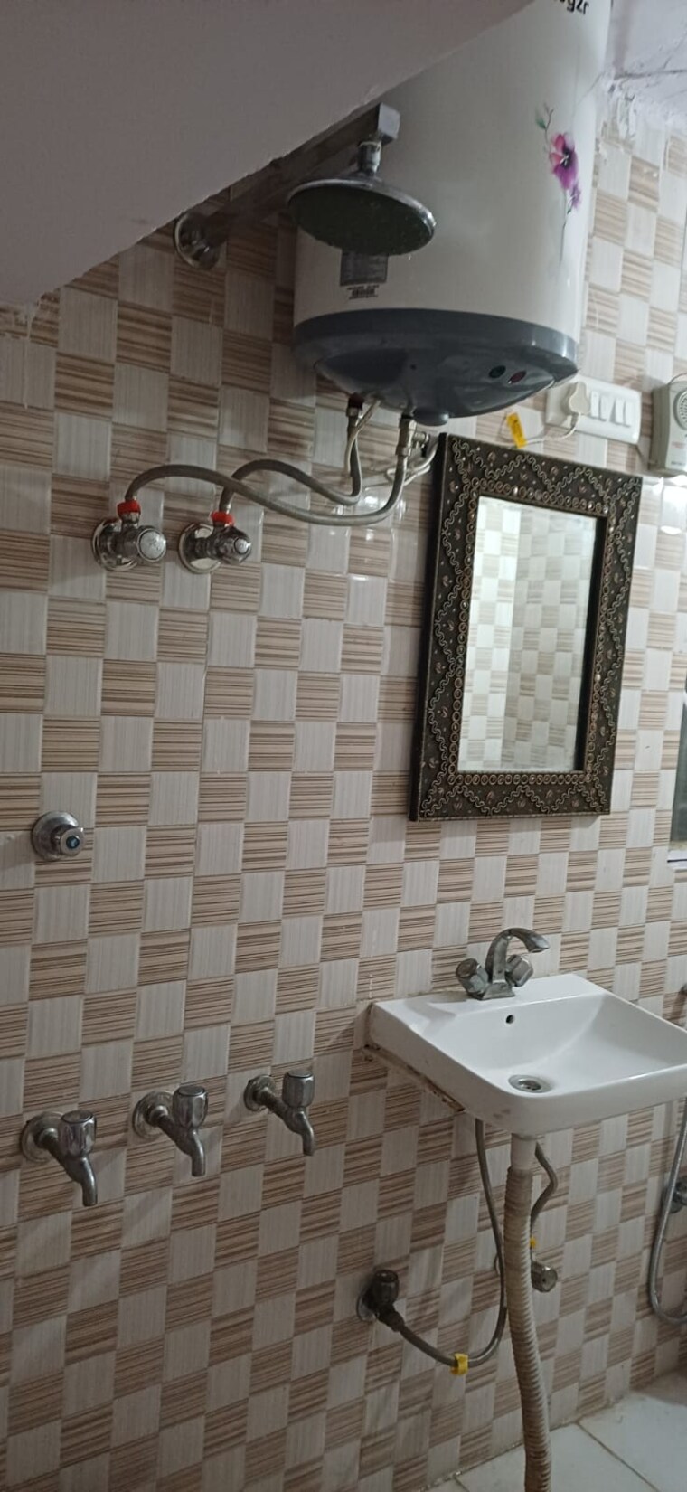 Bathroom, saket 1 Bedroom 450 Sq.Ft. Builder Floor In Saket Delhi 9473912