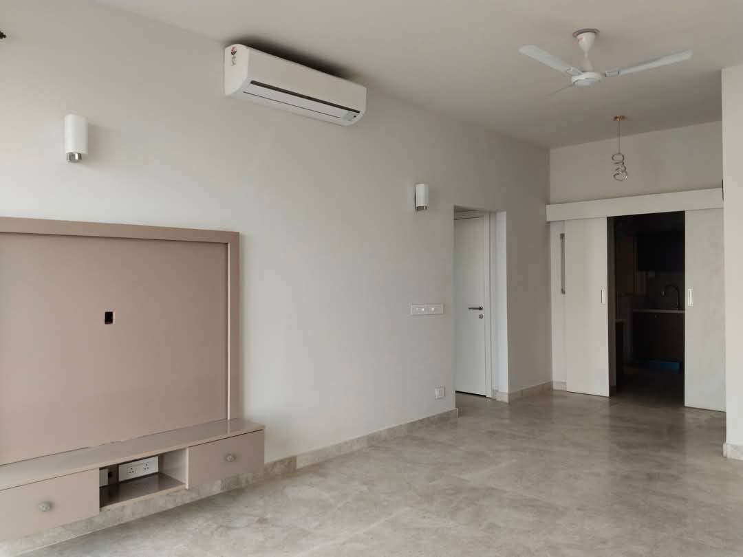 2 BHK Apartment For Rent in Ireo The Corridors