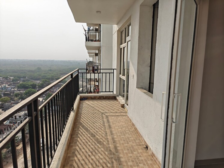 Balcony, omaxe-r2 3 Bedroom 1775 Sq.Ft. Apartment In Gomti Nagar Lucknow 9473938