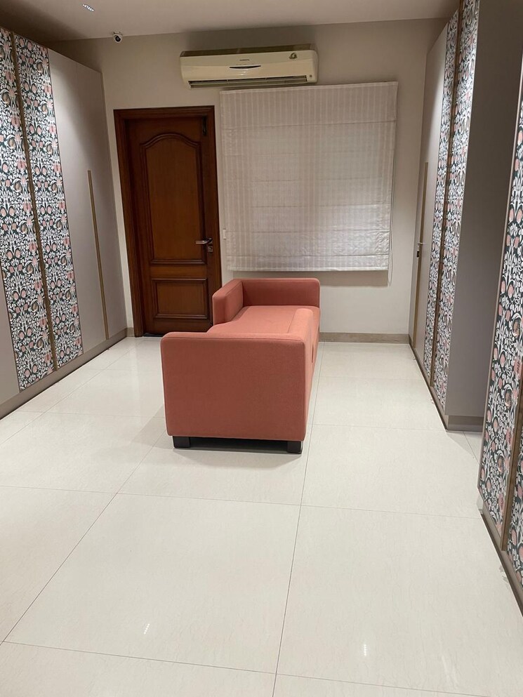 Living Room, lavelle road 3 Bedroom 3000 Sq.Ft. Apartment In Lavelle Road Bangalore 9473931