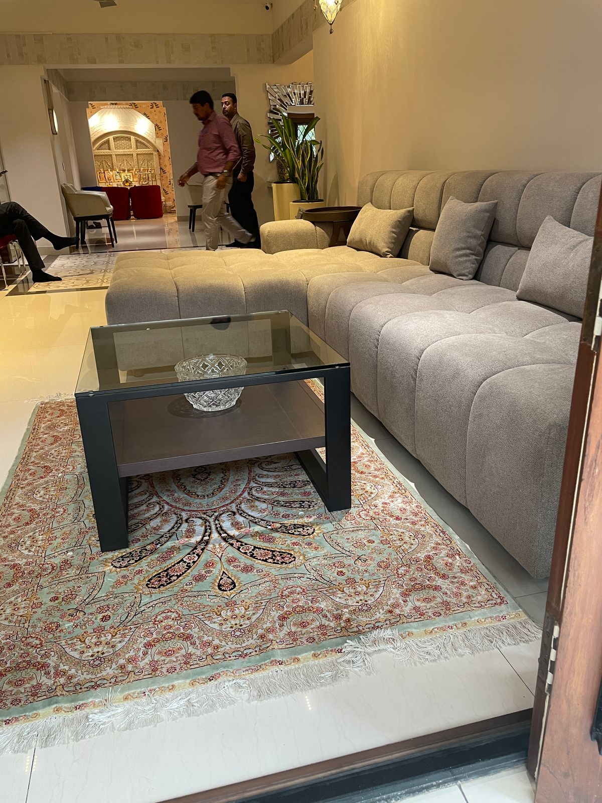 3 BHK + Servant Room Apartment For Rent in Lavelle Road