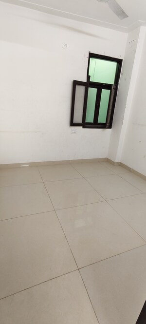 Room in 2 BHK Builder Floor at Sector 23 Dwarka – for Rent
