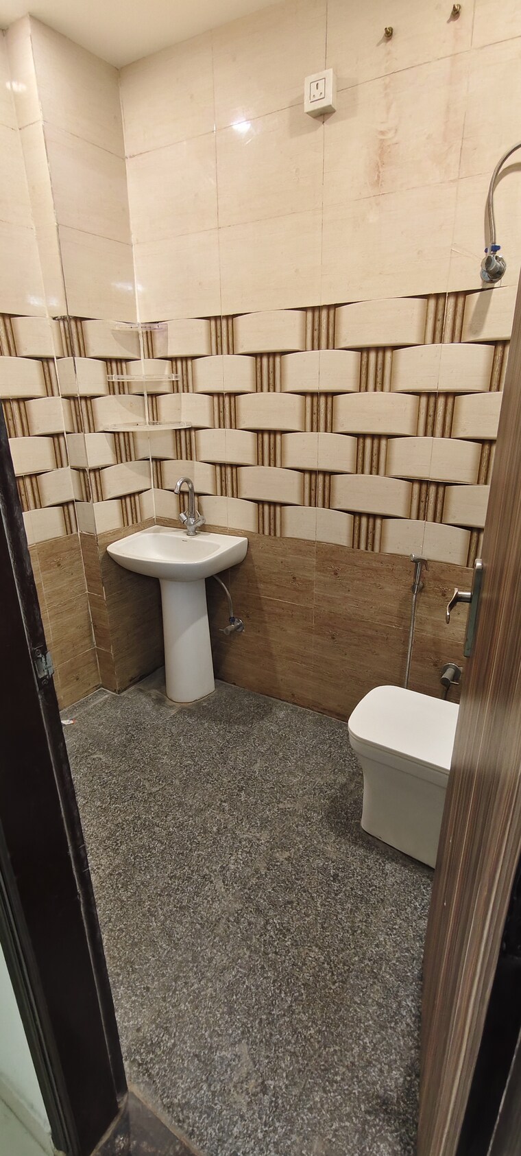 Bathroom, sector 23 dwarka 2 Bedroom 650 Sq.Ft. Builder Floor In Sector 23 Dwarka Delhi 9473947