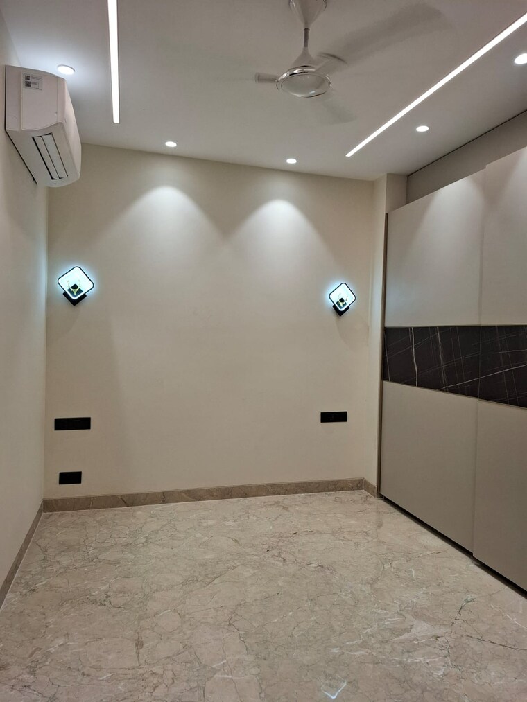 Room, nirvana-courtyard 5 Bedroom 4518 Sq.Ft. Builder Floor In Sector 50 Gurgaon 9473955