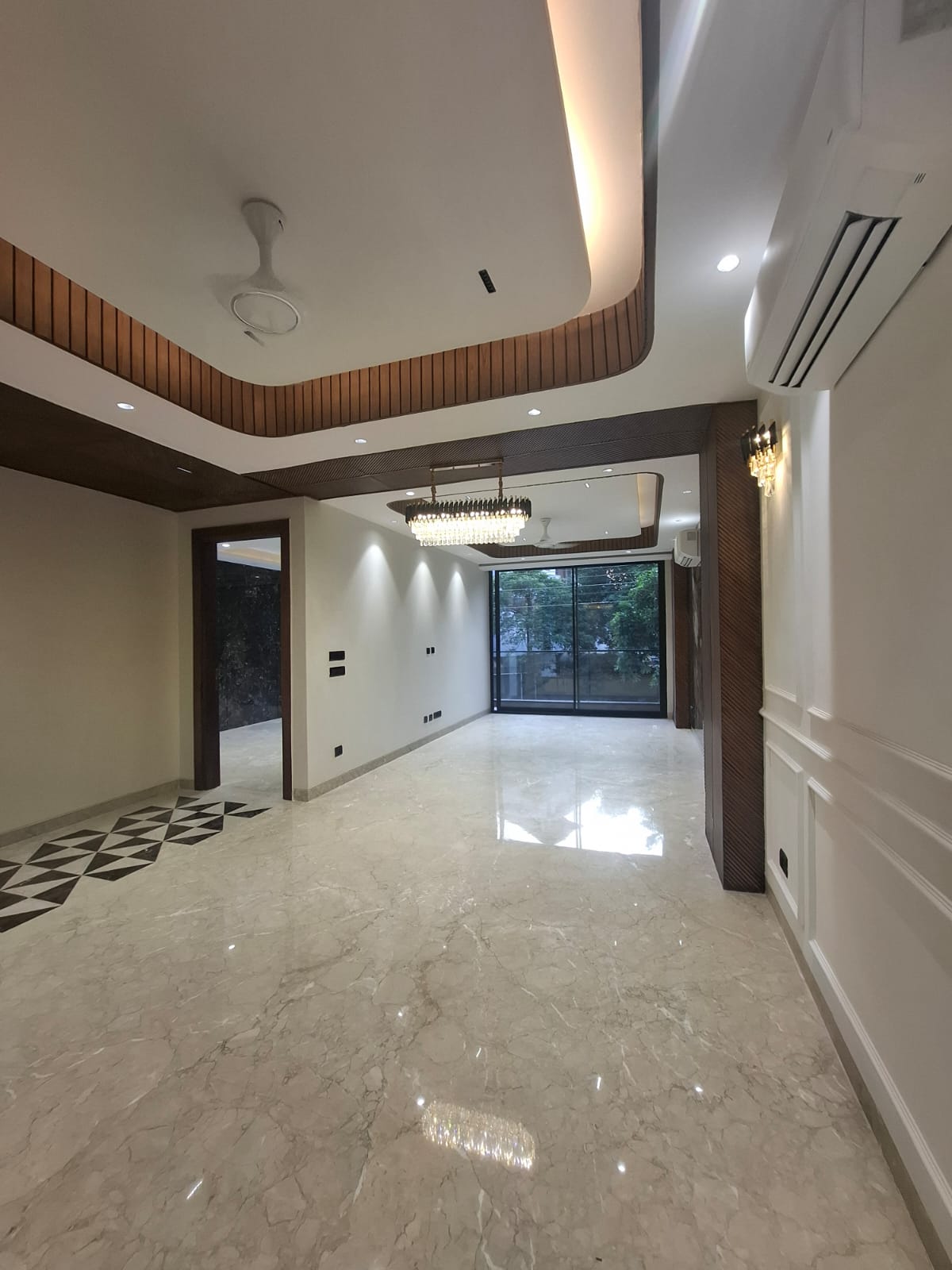 5 BHK + Extra Room Builder Floor For Sale in Nirvana Courtyard