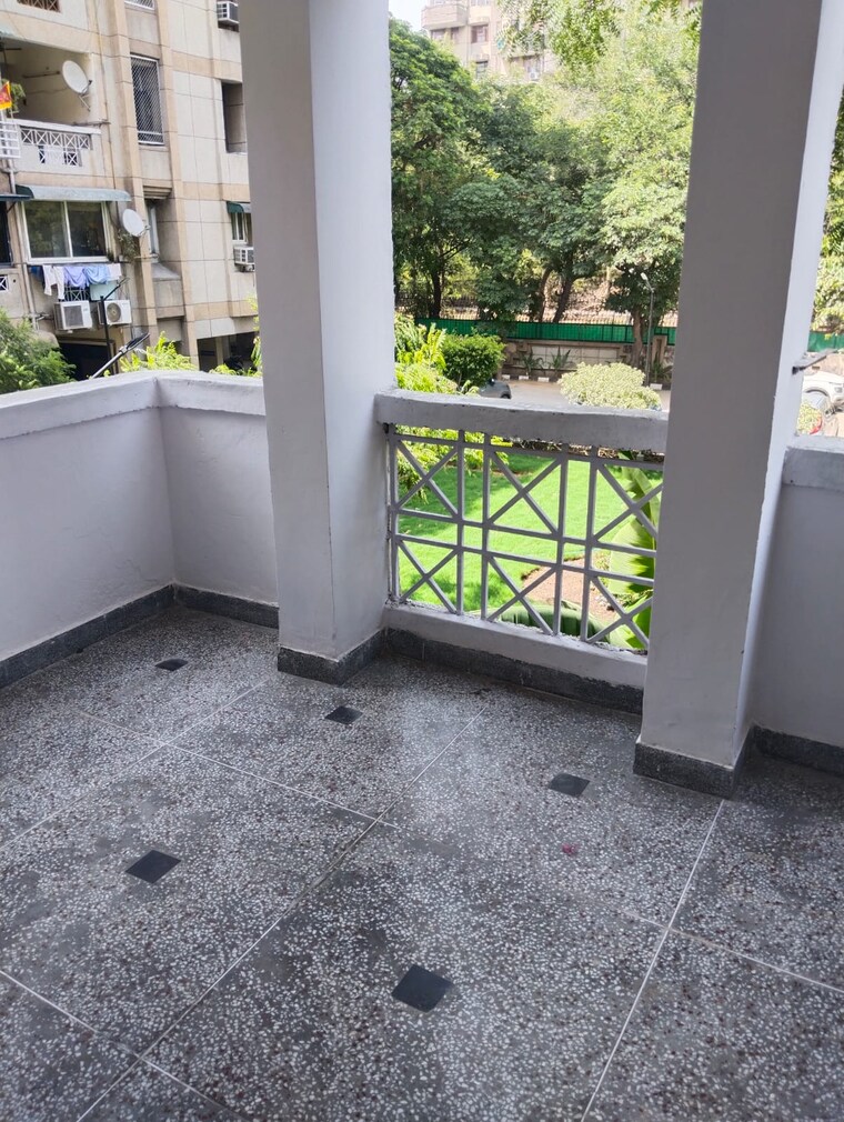 Balcony, sector 6 dwarka 3 Bedroom 1400 Sq.Ft. Apartment In Sector 6 Dwarka Delhi 9473949