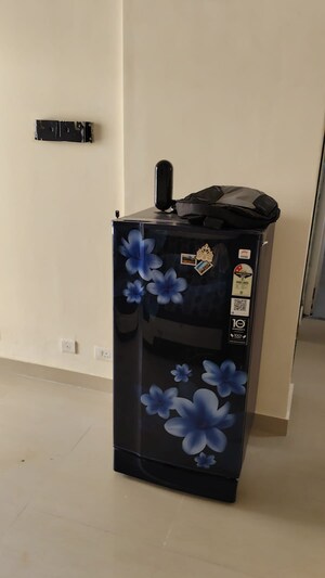 Furnished Amenities in 1 BHK Apartment at Golf Green Apartments, Sector 19 Dwarka – for Rent