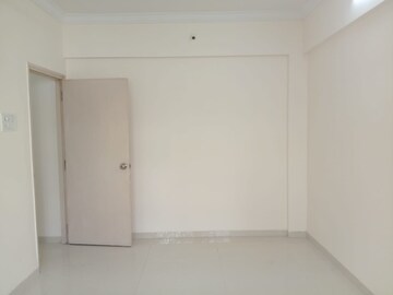 Room in 2 BHK Apartment at Jb Nagar – for Rent