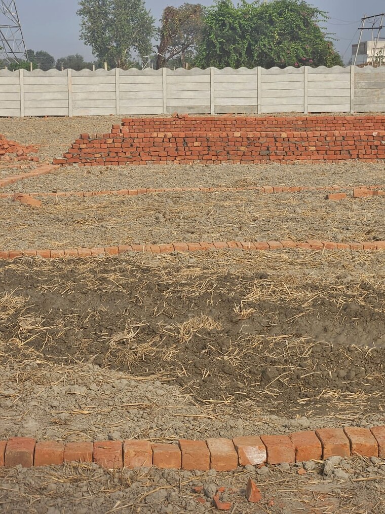 undefined, arv-park  810 Sq.Ft. Plot In Sector 63 Noida 9473982