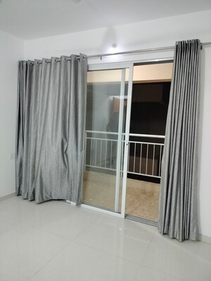 Room in 2 BHK Apartment at NG Vrundavan, Vishrantwadi – for Rent