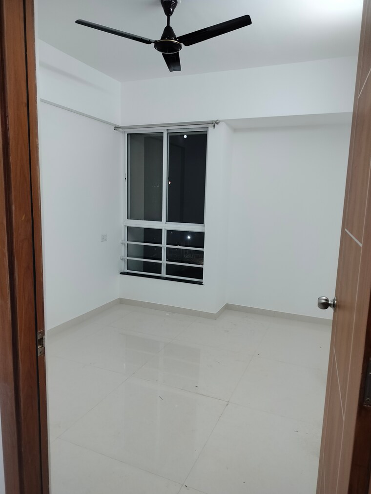 Room, ng-vrundavan 2 Bedroom 750 Sq.Ft. Apartment In Vishrantwadi Pune 9474021