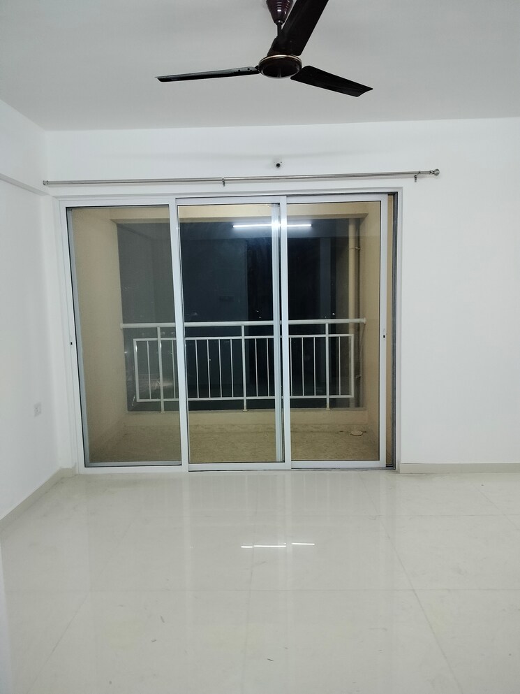 Room, ng-vrundavan 2 Bedroom 750 Sq.Ft. Apartment In Vishrantwadi Pune 9474021