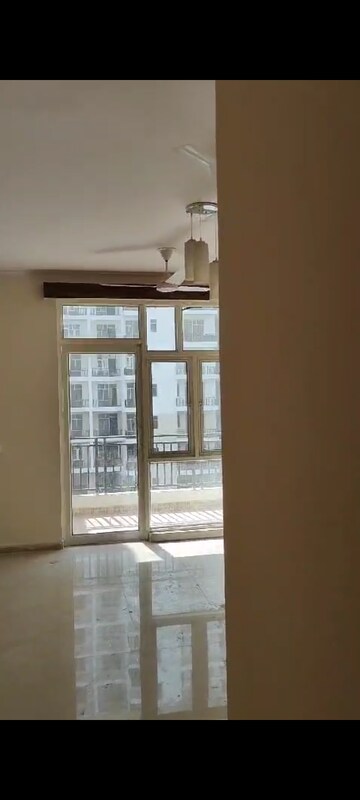 3 BHK Apartment For Rent in Omaxe Waterscapes, Gomti Nagar