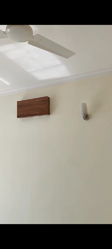 Furnished Amenities in 3 BHK Apartment at Omaxe Waterscapes, Gomti Nagar – for Rent