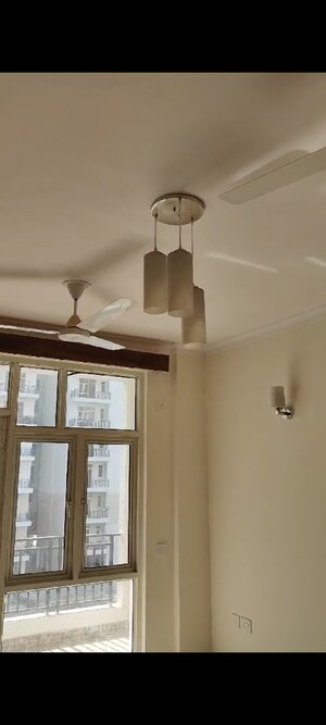 Furnished Amenities in 3 BHK Apartment at Omaxe Waterscapes, Gomti Nagar – for Rent