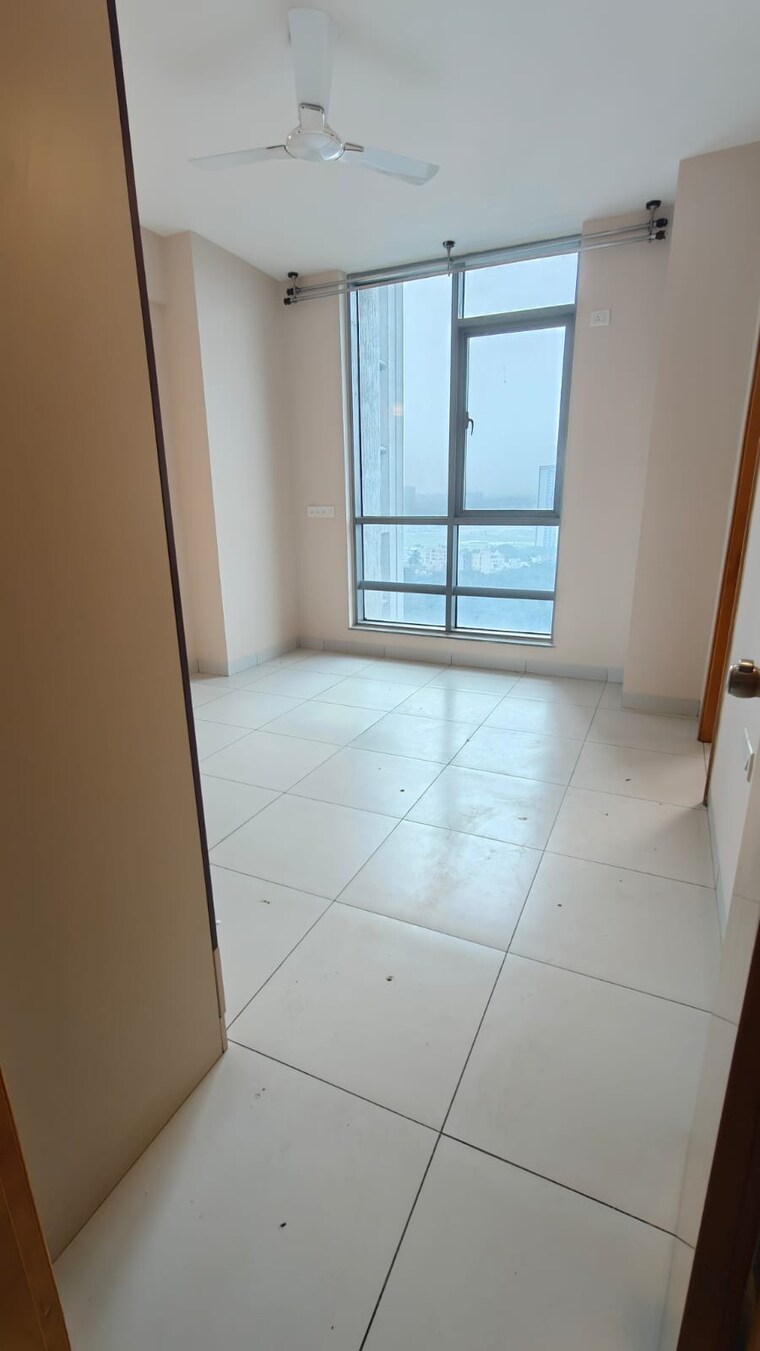 Room, mantri-pinnacle 3.5 Bedroom 2200 Sq.Ft. Apartment In Hulimavu Bangalore 9474088