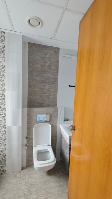 Bathroom in 3.5 BHK Apartment at Mantri Pinnacle, Hulimavu – for Rent