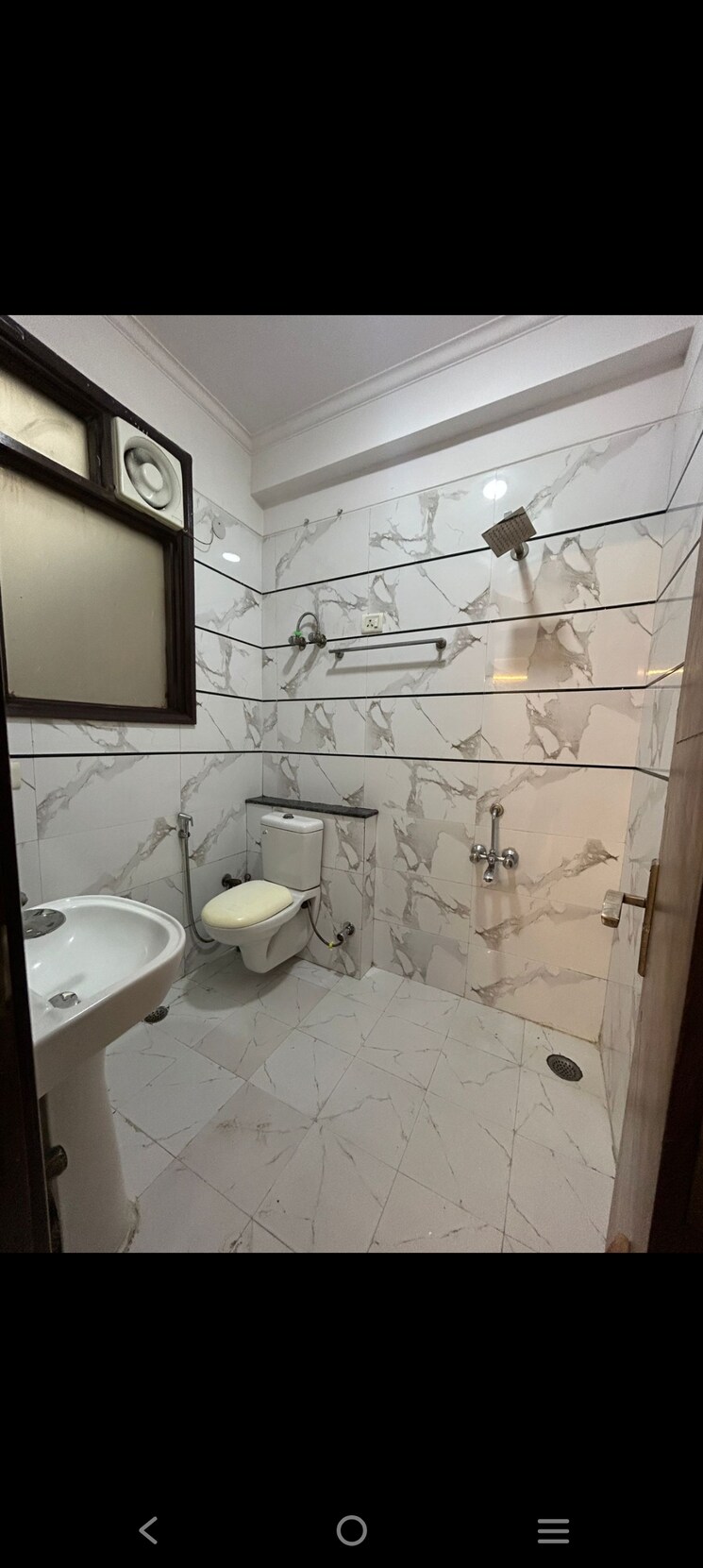 Bathroom, saket 3 Bedroom 1500 Sq.Ft. Builder Floor In Saket Delhi 9474083