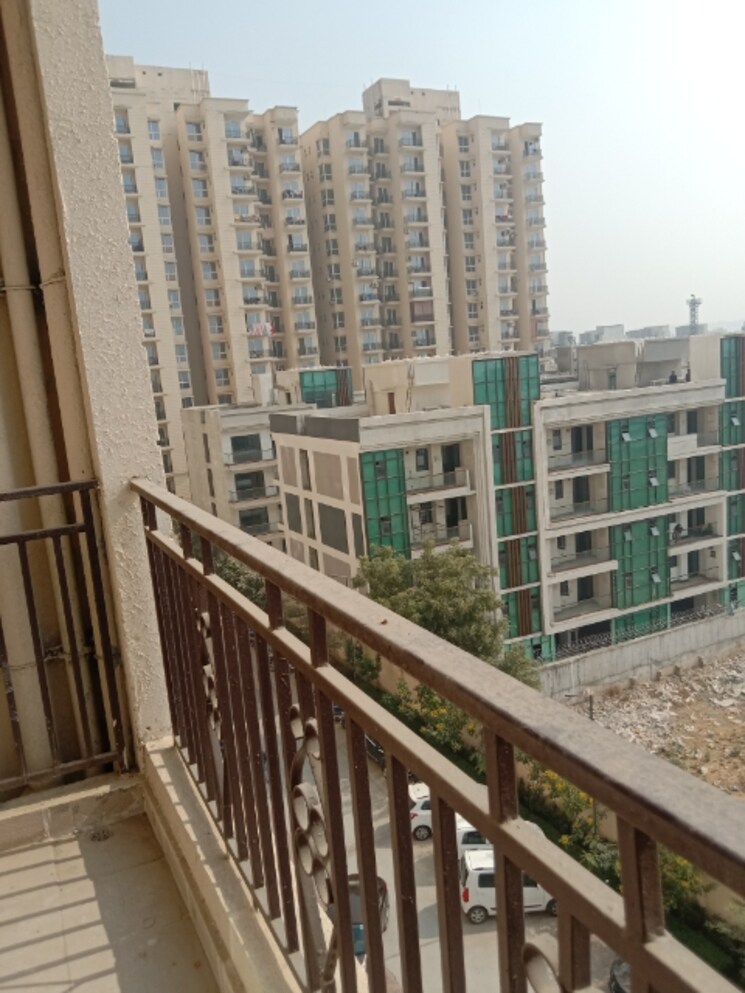 Balcony, signature-global-prime 2 Bedroom 573 Sq.Ft. Apartment In Sector 63a Gurgaon 9474090