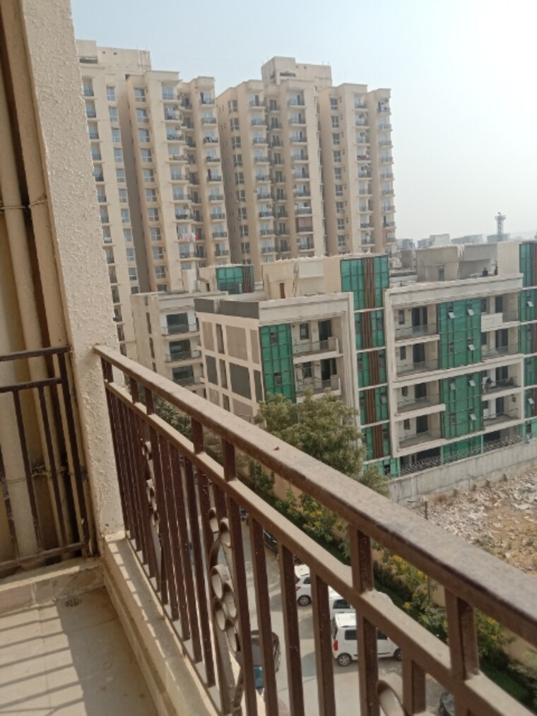Balcony, signature-global-prime 2 Bedroom 573 Sq.Ft. Apartment In Sector 63a Gurgaon 9474090