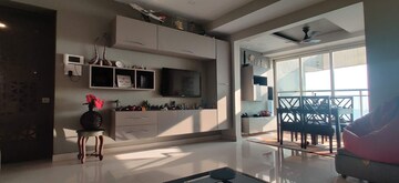 Room in 2 BHK Apartment at Omkar Veda Exclusive, Parel – for Sale