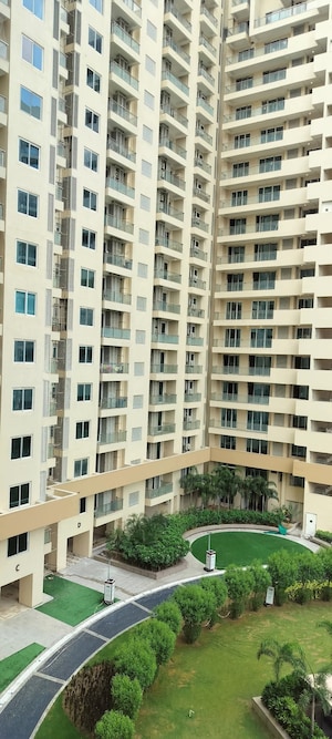 4 BHK Apartment – Exterior View View at Ambience Creacions, Sector 22 - for Rent