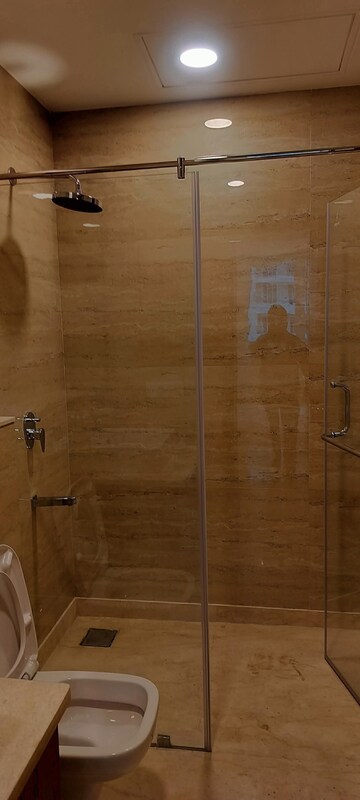 Bathroom in 4 BHK Apartment at Ambience Creacions, Sector 22 – for Rent