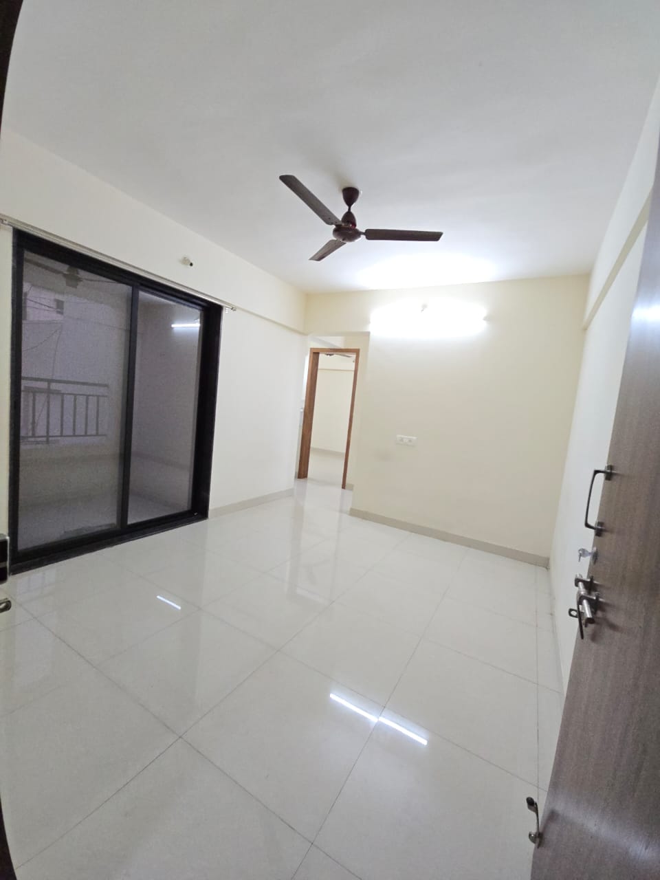 1 BHK + Extra Room Apartment For Rent in Kumar Palaash A