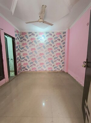 Room in 1 BHK Builder Floor at Govindpuri – for Rent