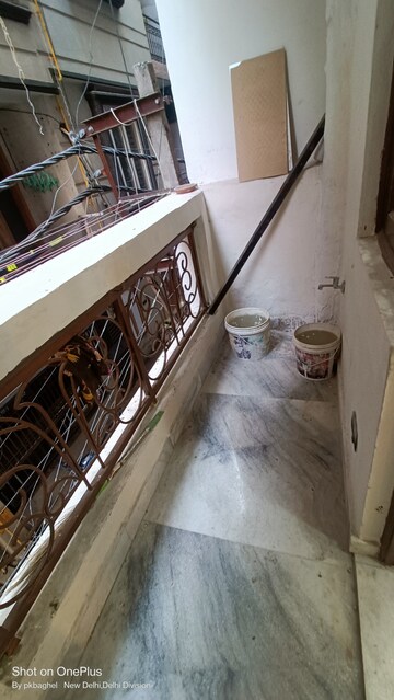 Balcony in 1 BHK Builder Floor at Govindpuri – for Rent