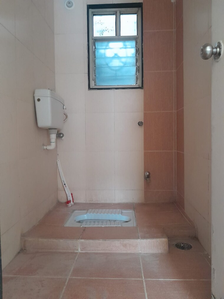 Bathroom, ram-india-green-divine 2 Bedroom 810 Sq.Ft. Apartment In Hadapsar Pune 9474178