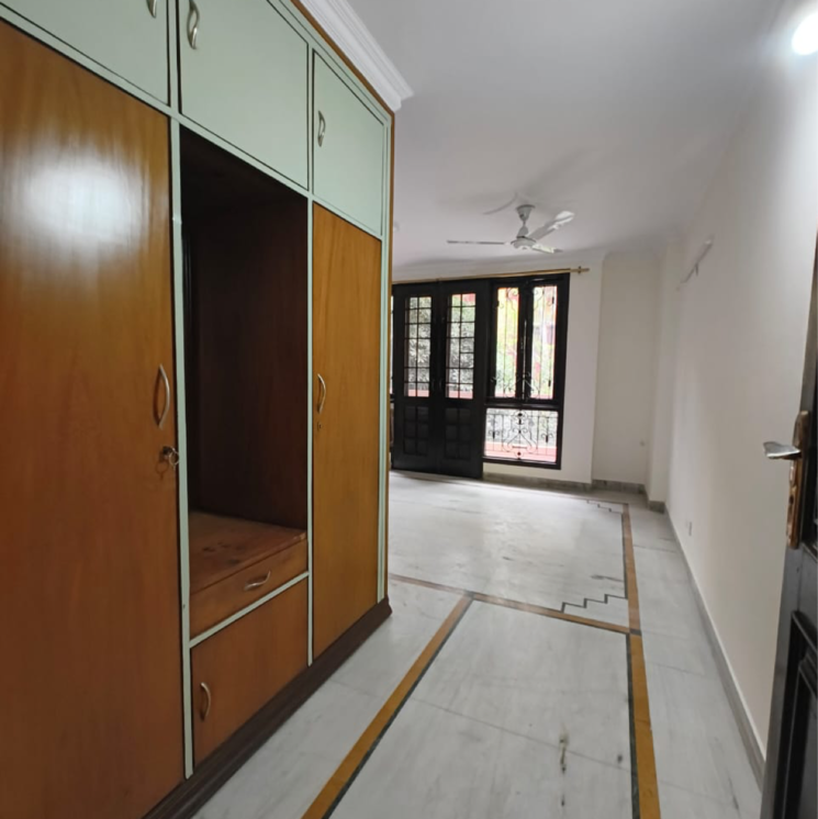 Room, lajpat nagar 3 Bedroom 1800 Sq.Ft. Independent House In Lajpat Nagar Delhi 9474175