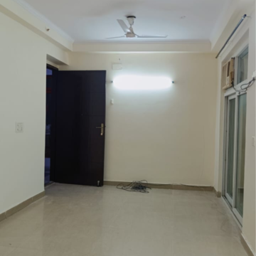2 BHK Apartment For Rent in Amrapali Eden Park, Sector 51