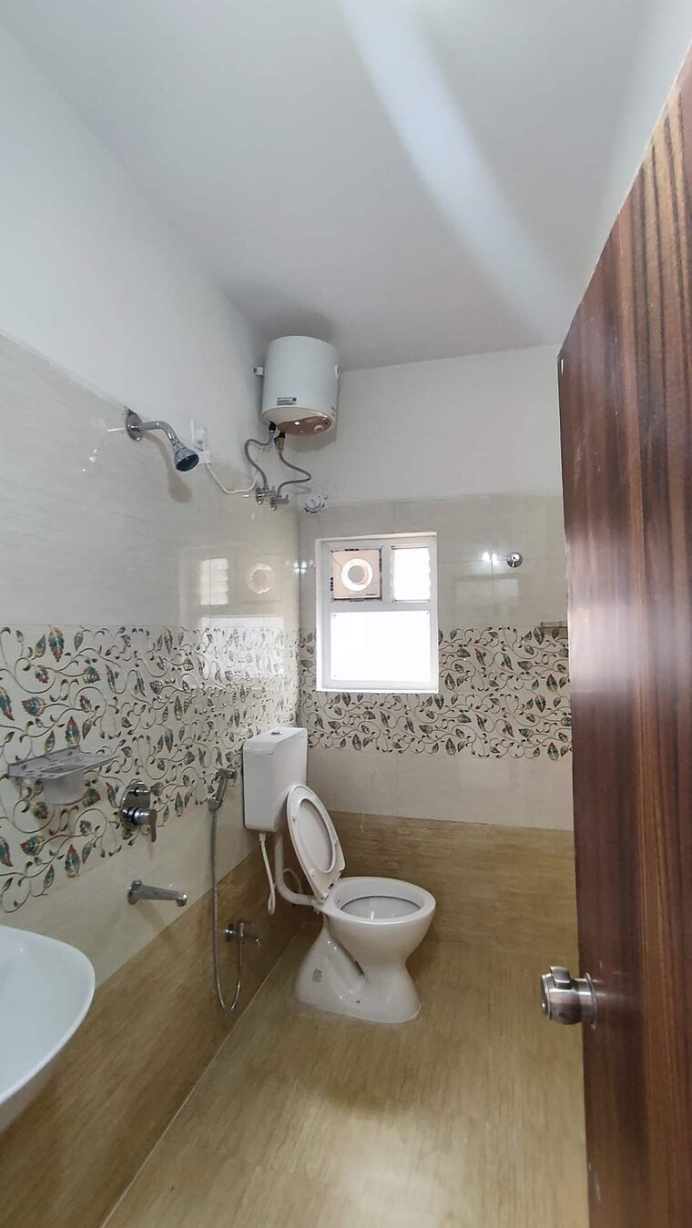 Attached Bathroom, kondapur 2 Bedroom 1150 Sq.Ft. Builder Floor In Kondapur Hyderabad 9474211