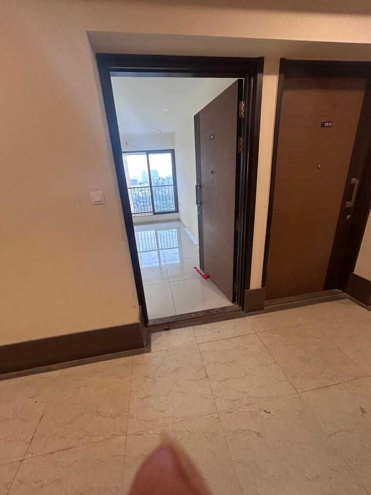 Room, goregaon west 2 Bedroom 750 Sq.Ft. Apartment In Goregaon West Mumbai 9474204