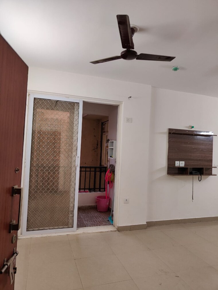 Room, noida extension 2 Bedroom 1020 Sq.Ft. Builder Floor In Noida Extension Greater Noida 9474228