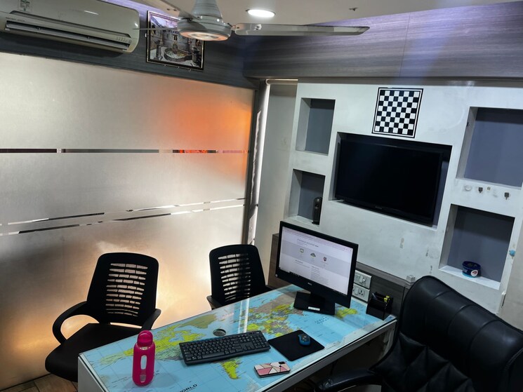 Team Area, vijay char rasta Commercial Office Space 919 Sq.Ft. In Vijay Char Rasta Ahmedabad 9474244