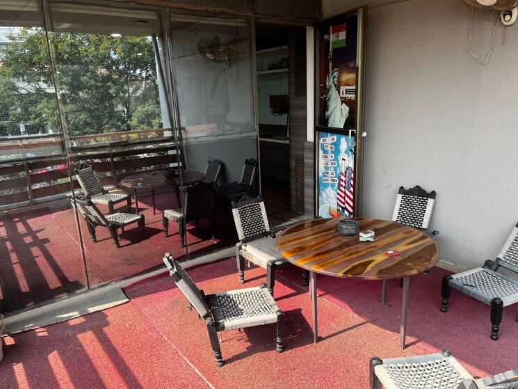 Gym, vijay char rasta Commercial Office Space 919 Sq.Ft. In Vijay Char Rasta Ahmedabad 9474244