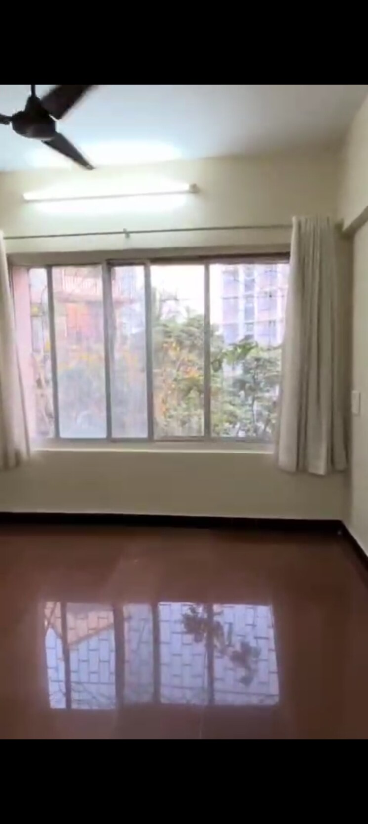 Room, ic colony 2 Bedroom 650 Sq.Ft. Apartment In Ic Colony Mumbai 9474288